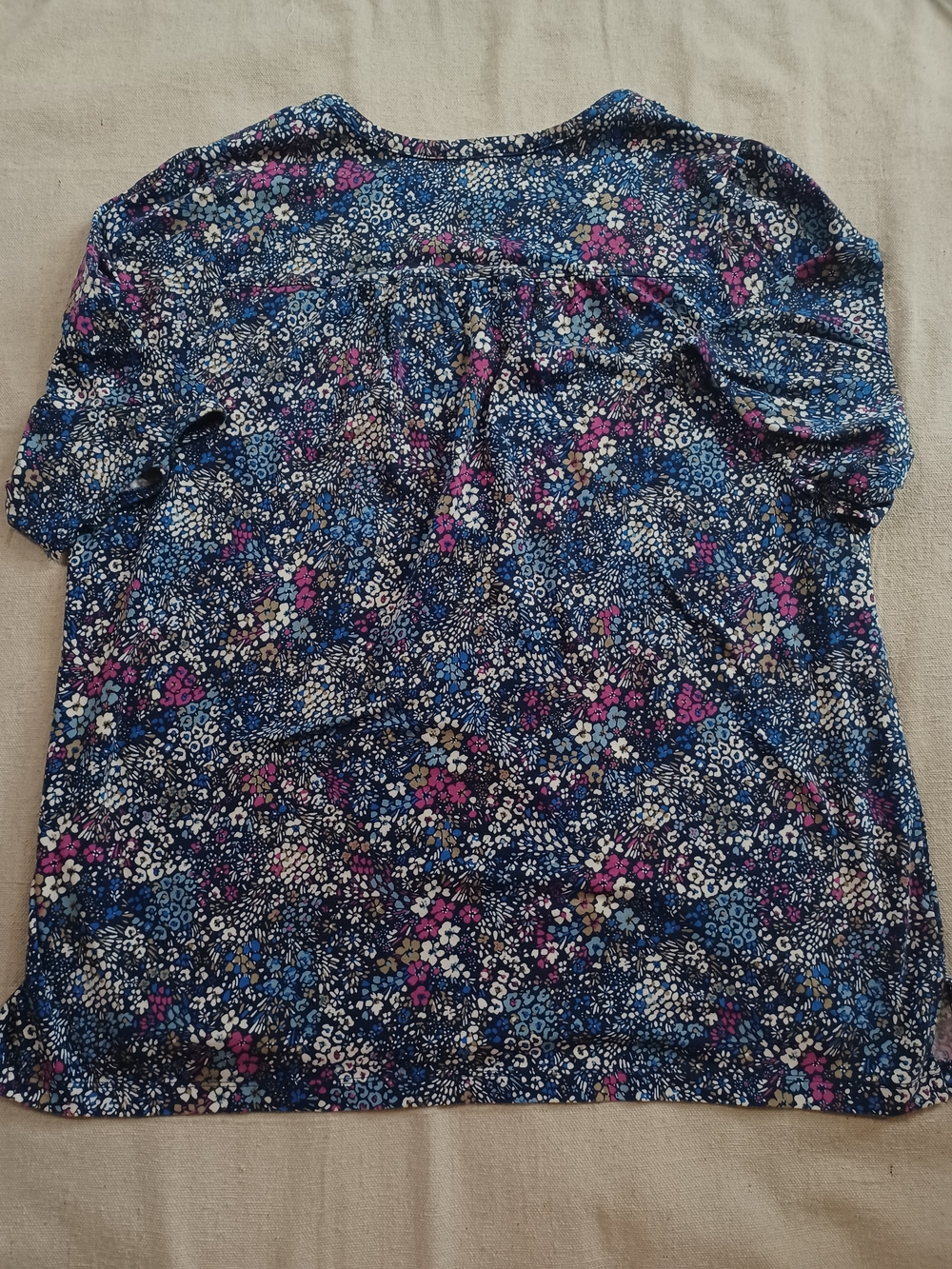Lands' End Navy Floral Short Sleeve V-Neck Tee Women's Size Large - Picture 4 of 7